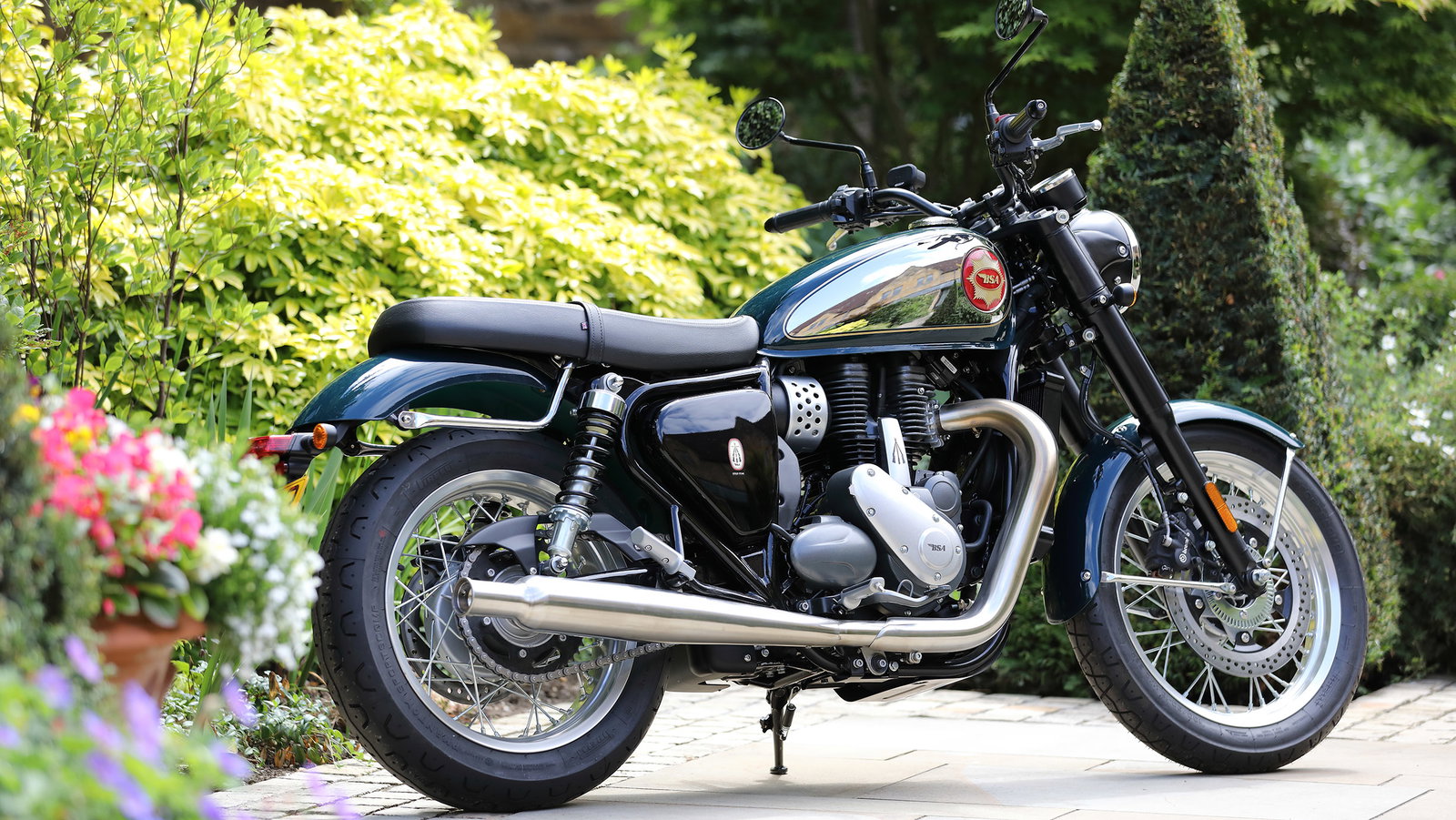 BSA Gold Star - side